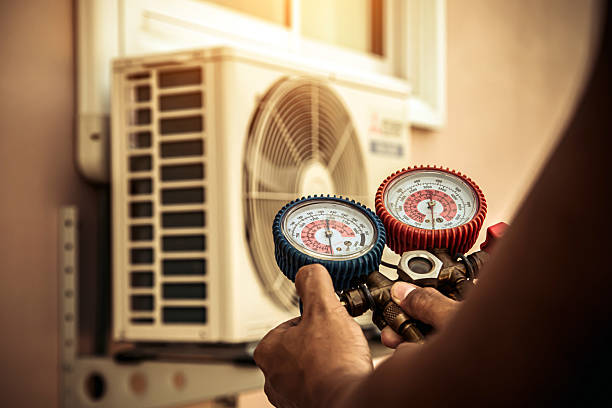 Professional Ac Installation technician working in Merion Station, PA
